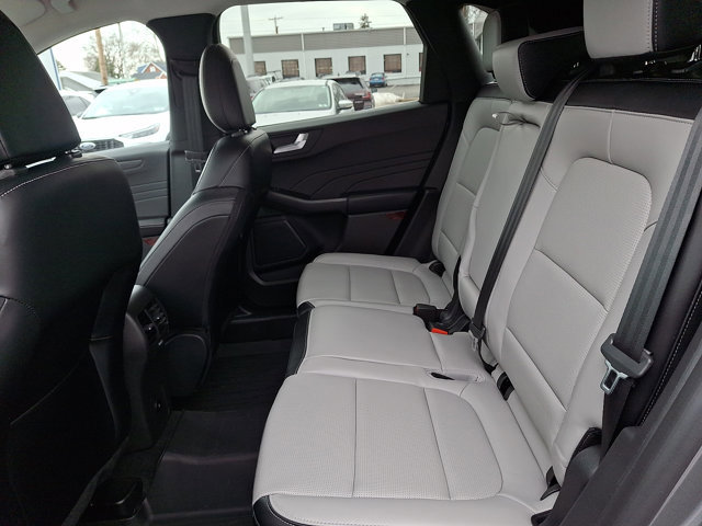 Certified 2024 Ford Escape Platinum AWD/4WD image 11