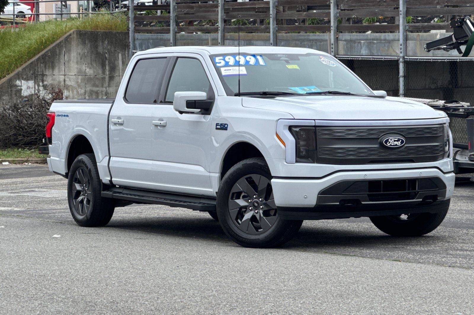 Certified 2025 Ford F150 Lightning Lariat image 2