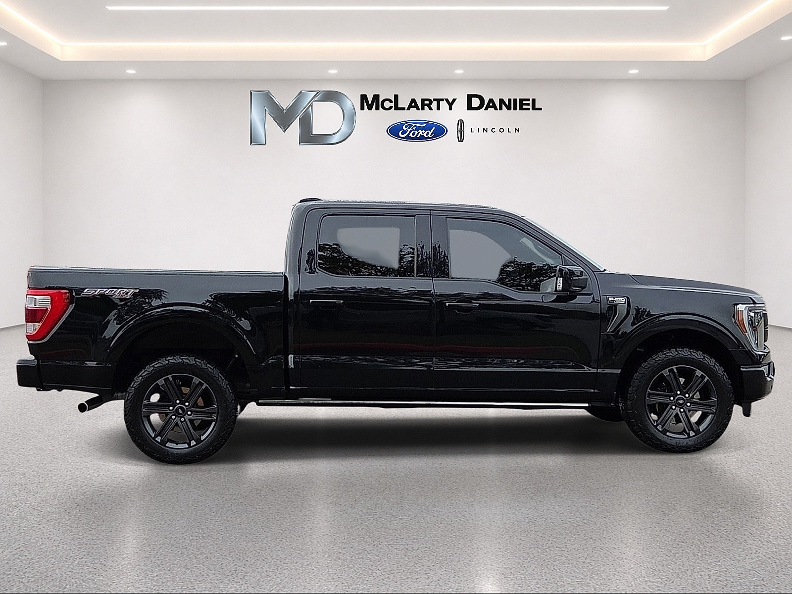 Certified 2023 Ford F150 Lariat w/ Equipment Group 502A High AWD/4WD image 6