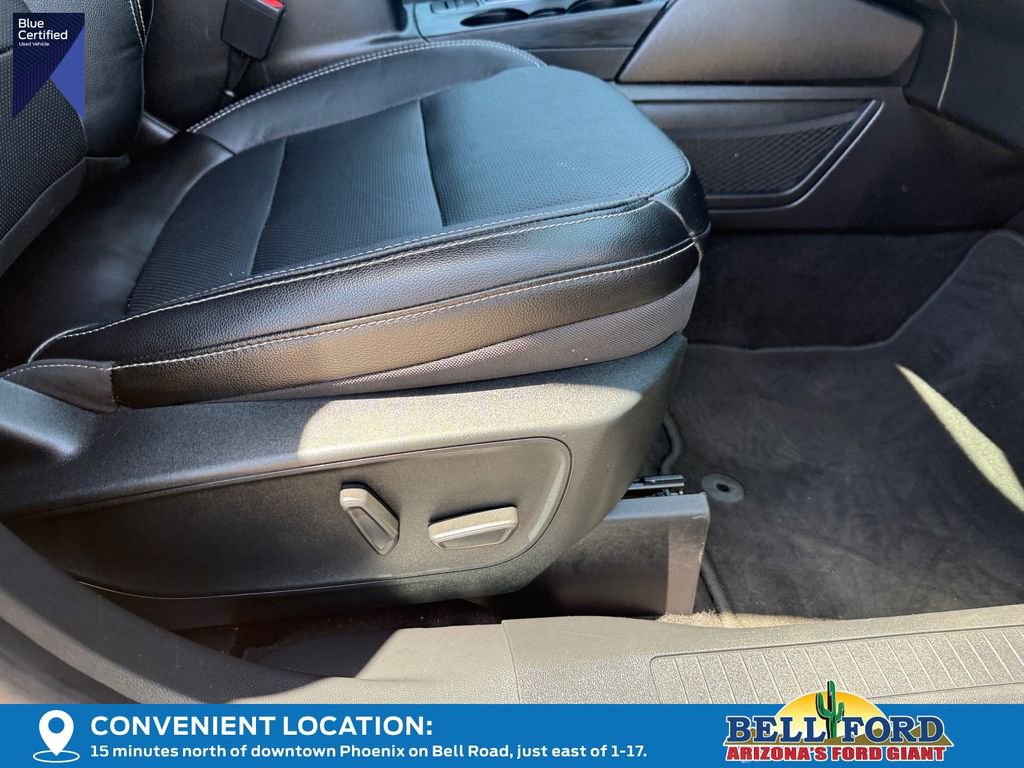 Certified 2020 Ford Escape Titanium FWD image 9