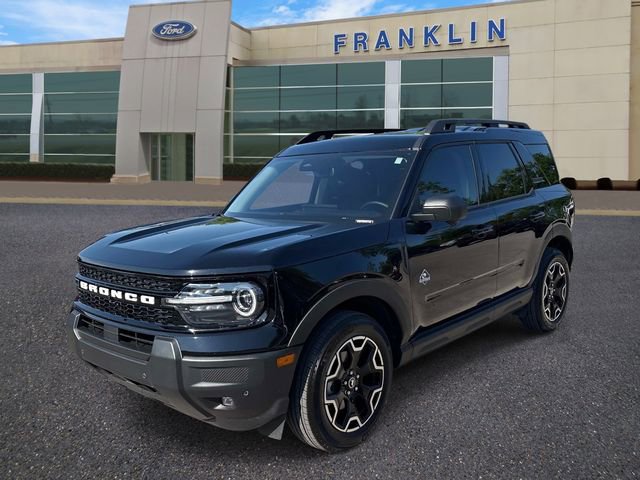 Certified 2025 Ford Bronco Sport Outer Banks w/ Outer Banks Tech Package+ AWD/4WD image 3