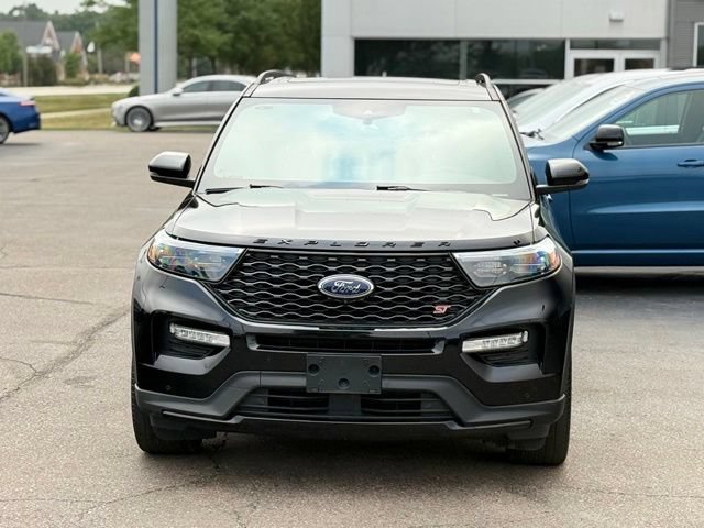 Certified 2023 Ford Explorer ST w/ Technology Package AWD/4WD image 32