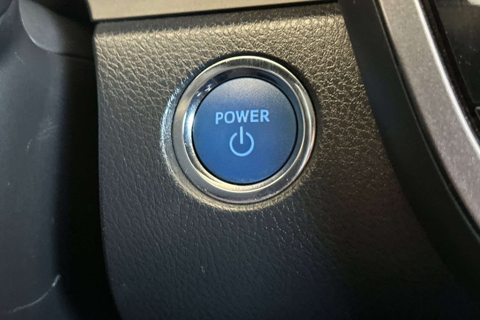 Used 2021 Toyota Camry LE w/ Cold Weather Package FWD image 22