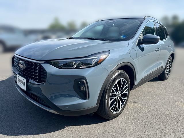 Certified 2023 Ford Escape SE w/ PHEV Premium Package FWD image 1