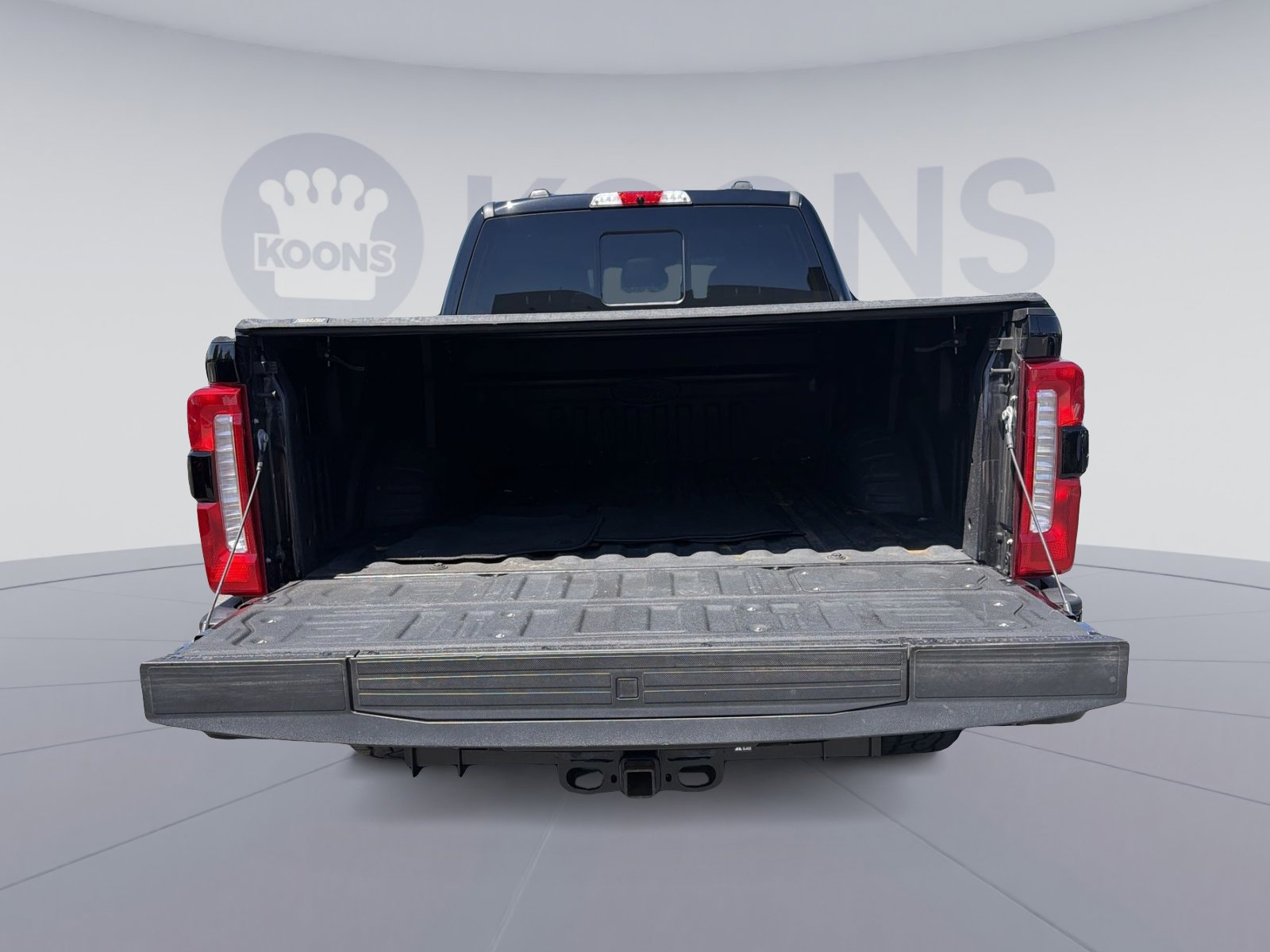 Certified 2025 Ford F250 Lariat w/ Black Appearance Package AWD/4WD image 32