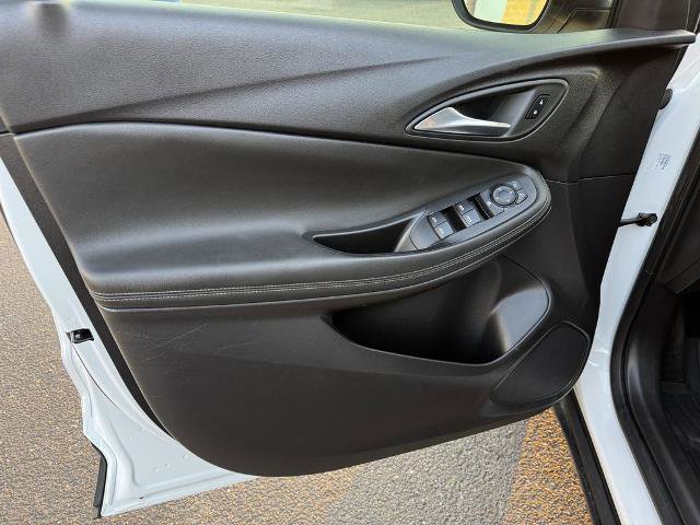 Used 2025 Buick Encore GX Preferred image 12