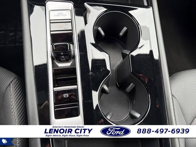 Used 2024 Volkswagen Atlas Cross Sport SE AWD/4WD image 24