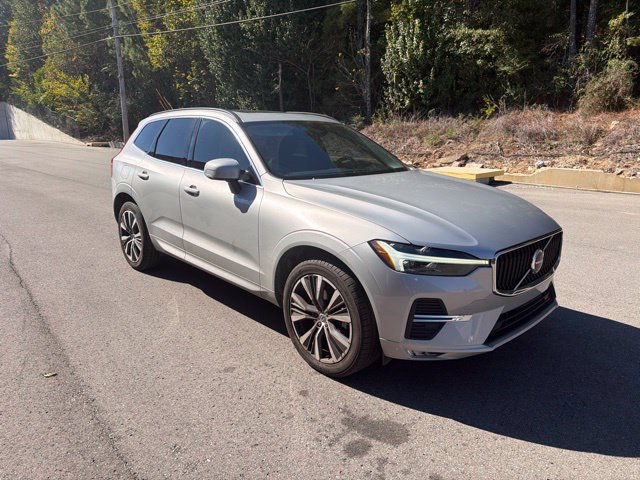 Used 2022 Volvo XC60 B5 Momentum w/ Protection Package Premier
