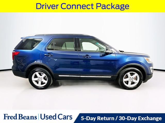 Certified 2017 Ford Explorer XLT w/ Equipment Group 202A AWD/4WD image 10