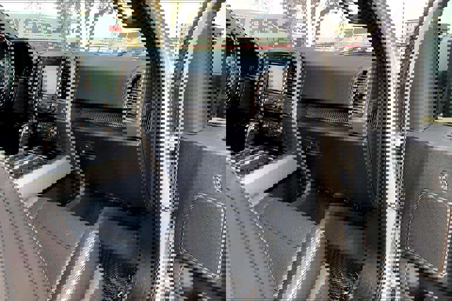 Certified 2019 Ford F150 Raptor w/ Equipment Group 802A Luxury image 18