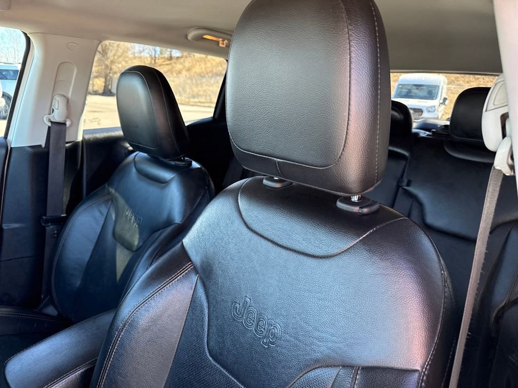 Used 2021 Jeep Compass Limited image 12