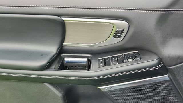 Certified 2025 Ford Expedition Platinum AWD/4WD image 21