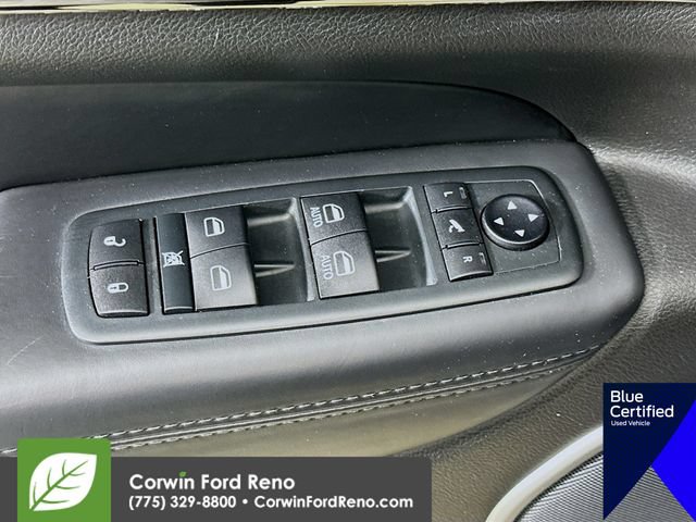 Used 2020 Jeep Grand Cherokee Overland AWD/4WD image 20