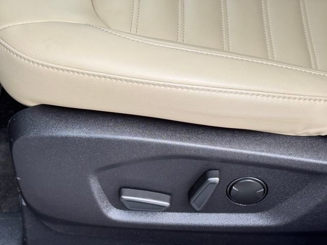 Certified 2024 Ford Edge SEL w/ Convenience Package image 7