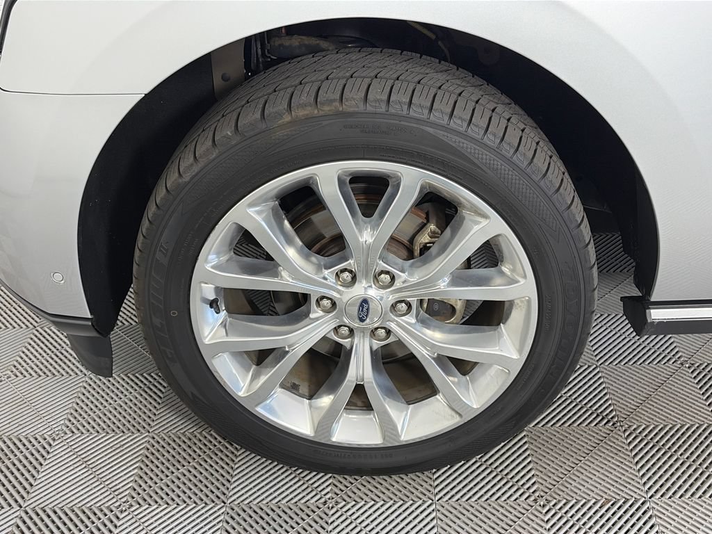 Certified 2018 Ford Expedition Limited w/ Equipment Group 302A AWD/4WD image 8