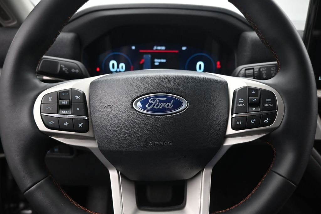 Certified 2025 Ford Explorer Active RWD image 12
