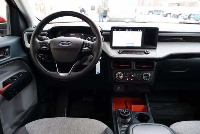 Certified 2023 Ford Maverick XLT w/ XLT Luxury Package image 5