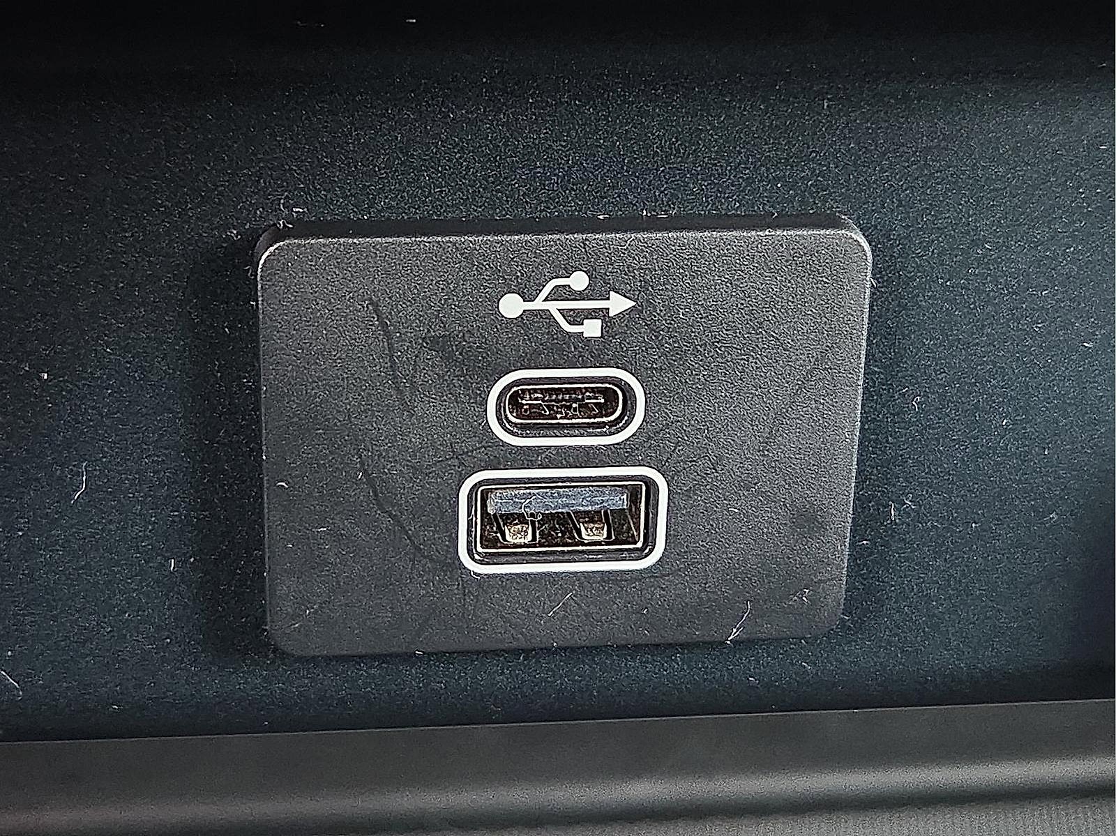 Certified 2025 Ford F150 XLT w/ Equipment Group 301A Standard image 18