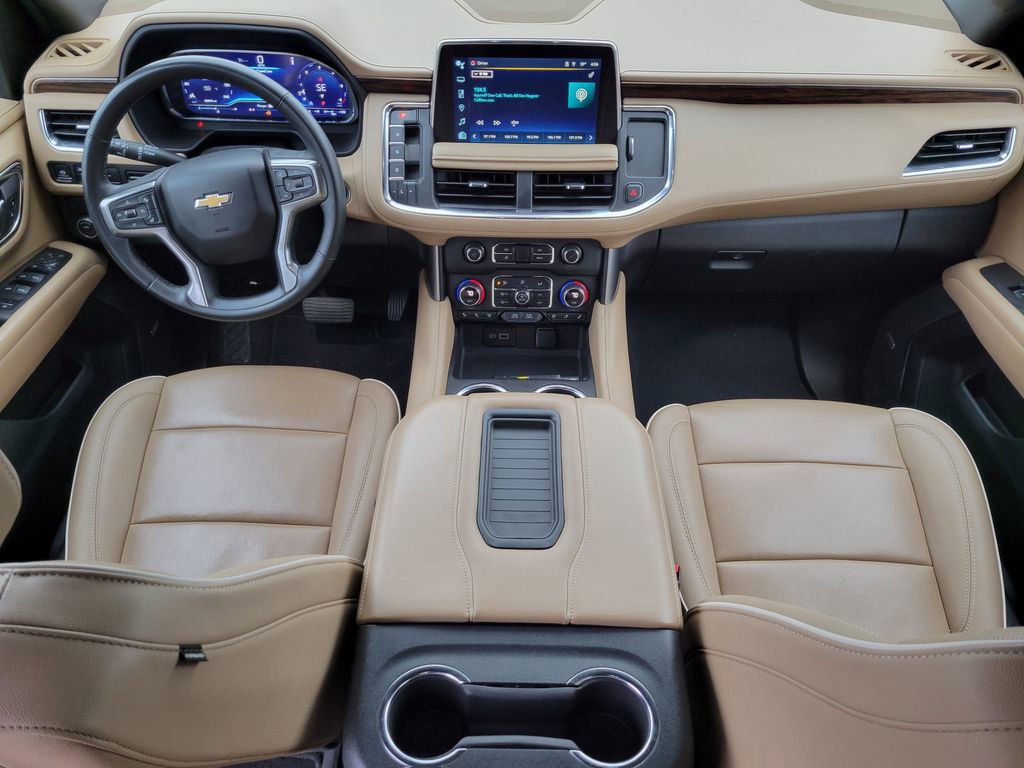 Used 2024 Chevrolet Suburban Premier image 18