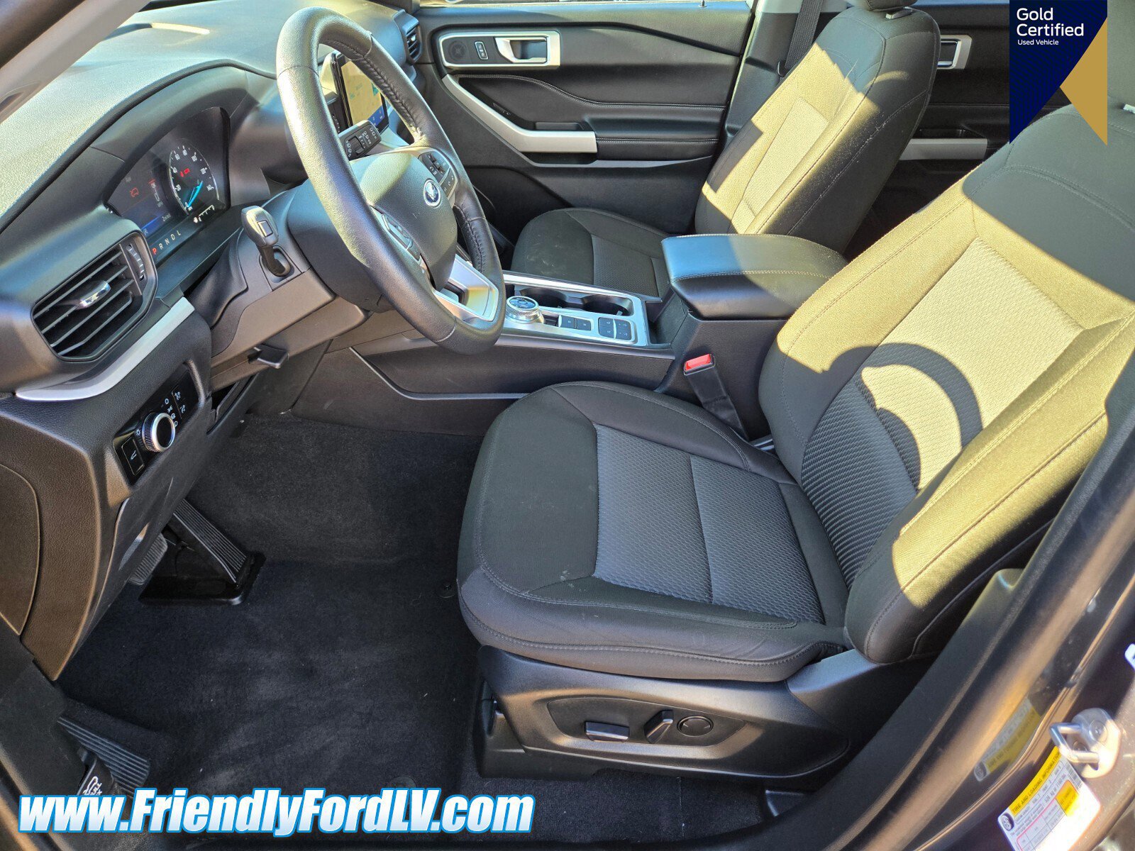 Certified 2024 Ford Explorer XLT RWD image 8