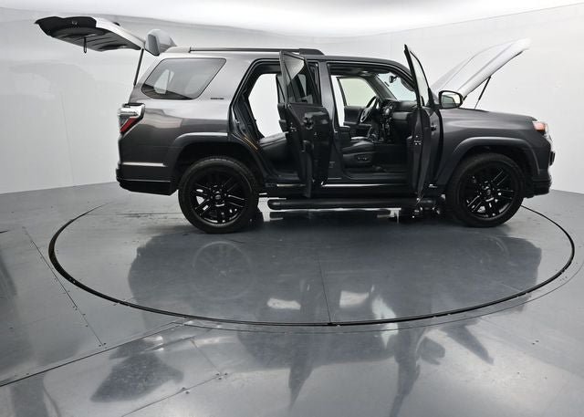 Used 2019 Toyota 4Runner Limited AWD/4WD image 44