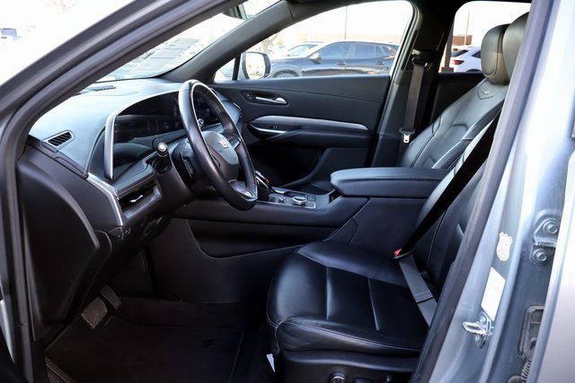 Used 2024 Cadillac XT4 Premium Luxury image 29