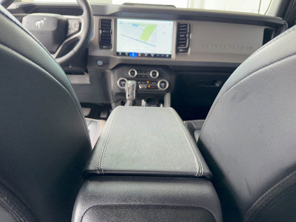 Certified 2025 Ford Bronco Outer Banks w/ Sasquatch Package image 30