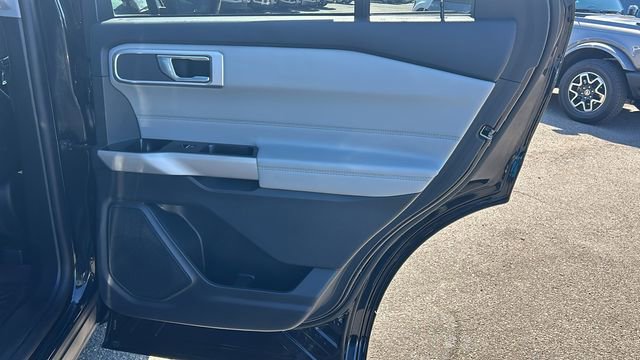 Certified 2022 Ford Explorer XLT w/ Equipment Group 202A image 12