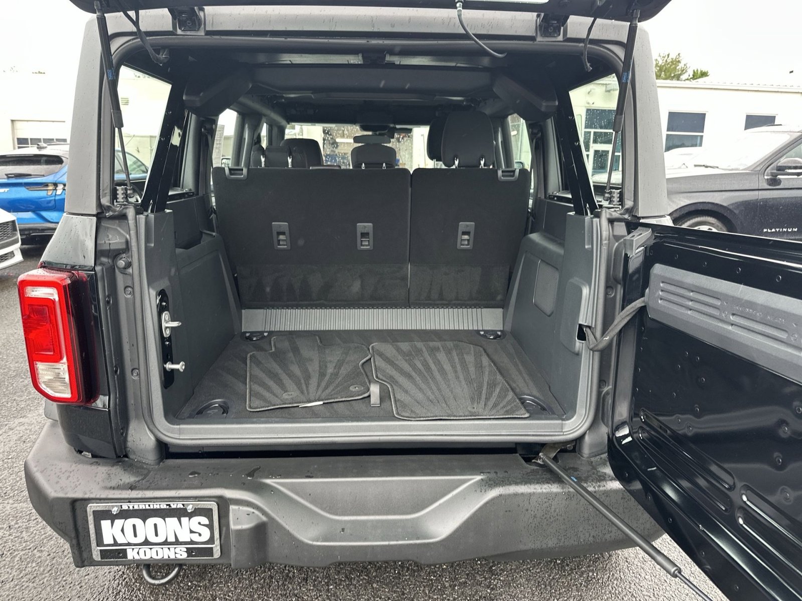 Certified 2025 Ford Bronco 4-Door AWD/4WD image 32