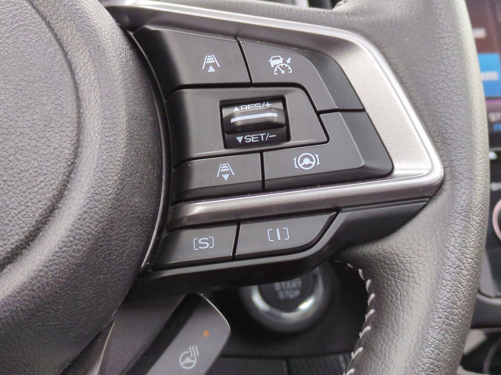 Used 2023 Subaru Forester Limited AWD/4WD image 30