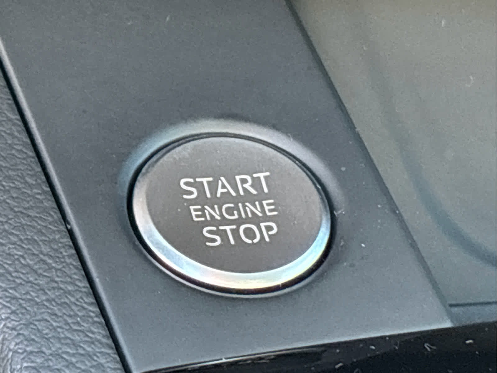 Used 2021 Audi A4 2.0T Premium image 26