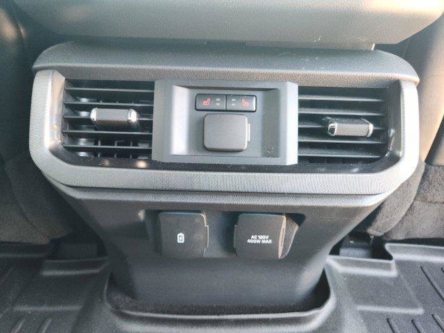 Certified 2022 Ford F150 Platinum w/ Equipment Group 701A High AWD/4WD image 31