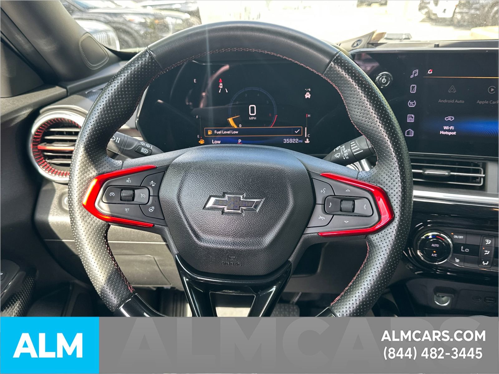 Used 2024 Chevrolet Trax RS FWD image 27