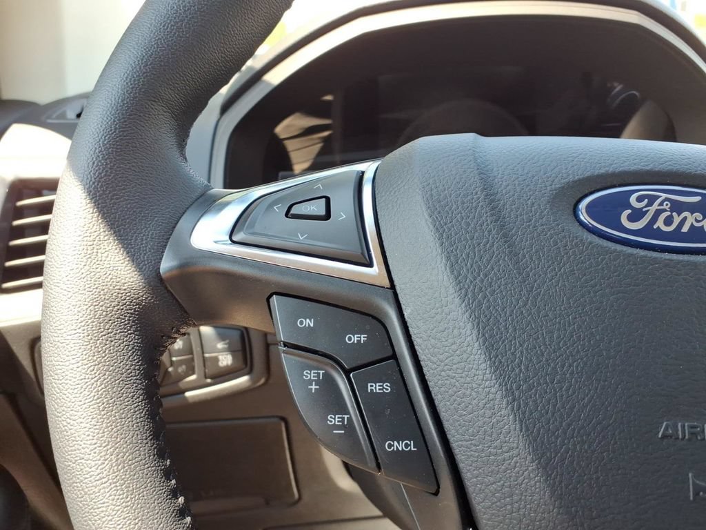 Certified 2024 Ford Edge SEL w/ Convenience Package AWD/4WD image 15