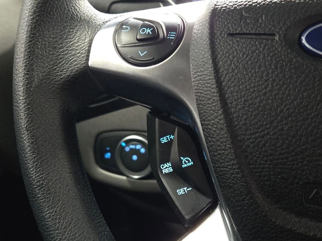 Certified 2022 Ford Transit Connect XL image 32