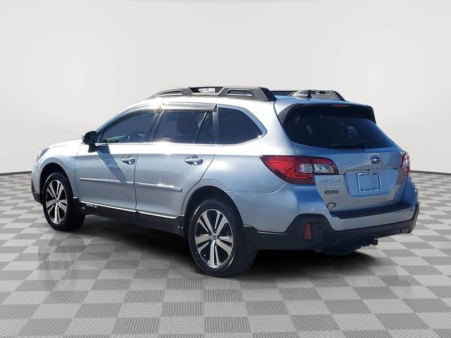 Used 2018 Subaru Outback 2.5i Limited image 3