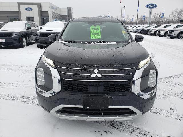 Used 2022 Mitsubishi Outlander SE image 6