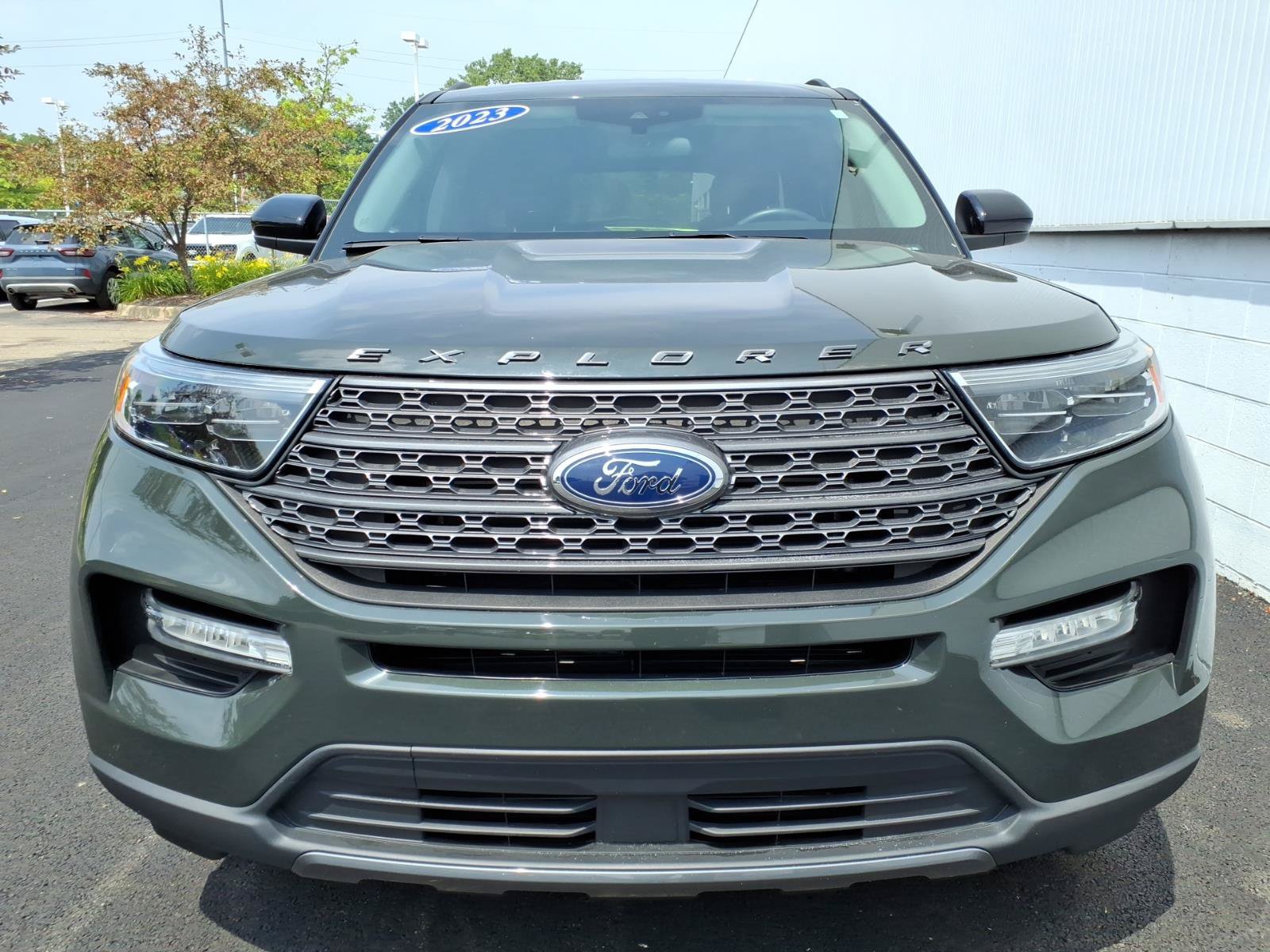 Certified 2023 Ford Explorer XLT w/ Equipment Group 202A AWD/4WD image 2