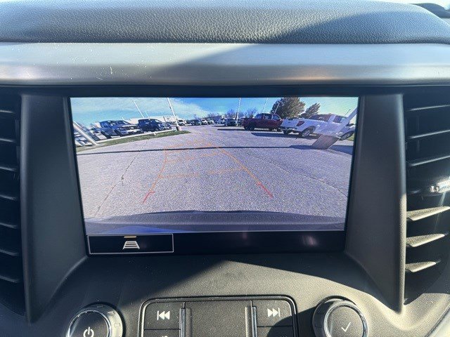 Used 2023 GMC Acadia SLT image 18