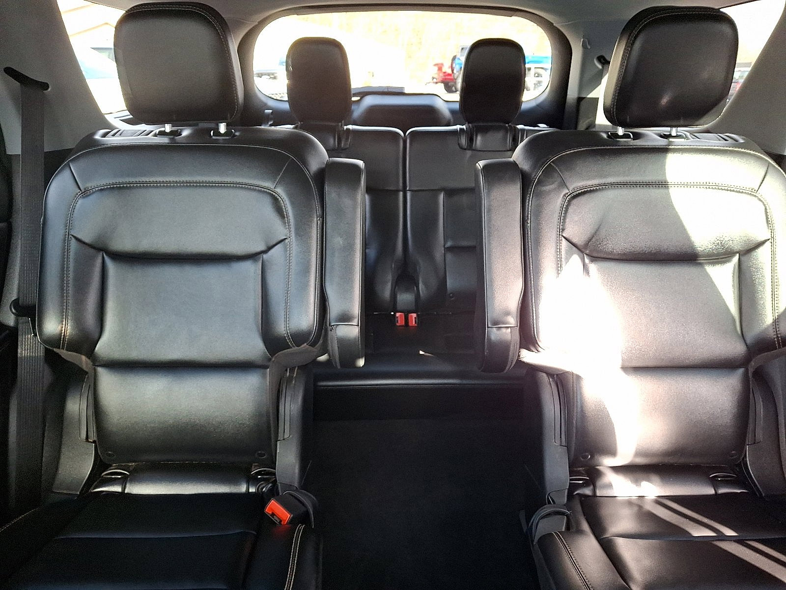 Certified 2024 Ford Explorer XLT w/ Equipment Group 202A image 19