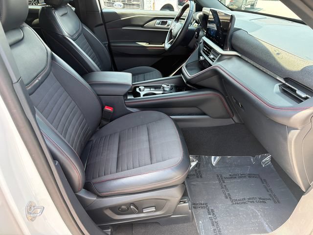 Certified 2025 Ford Explorer ST-Line AWD/4WD image 15