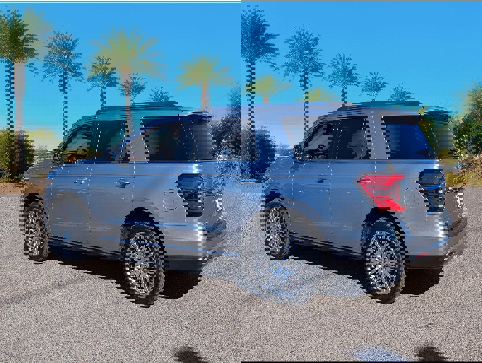 Certified 2024 Ford Expedition Limited image 3