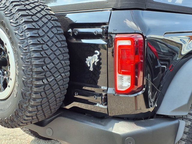 Certified 2023 Ford Bronco Big Bend w/ Sasquatch Package AWD/4WD image 22