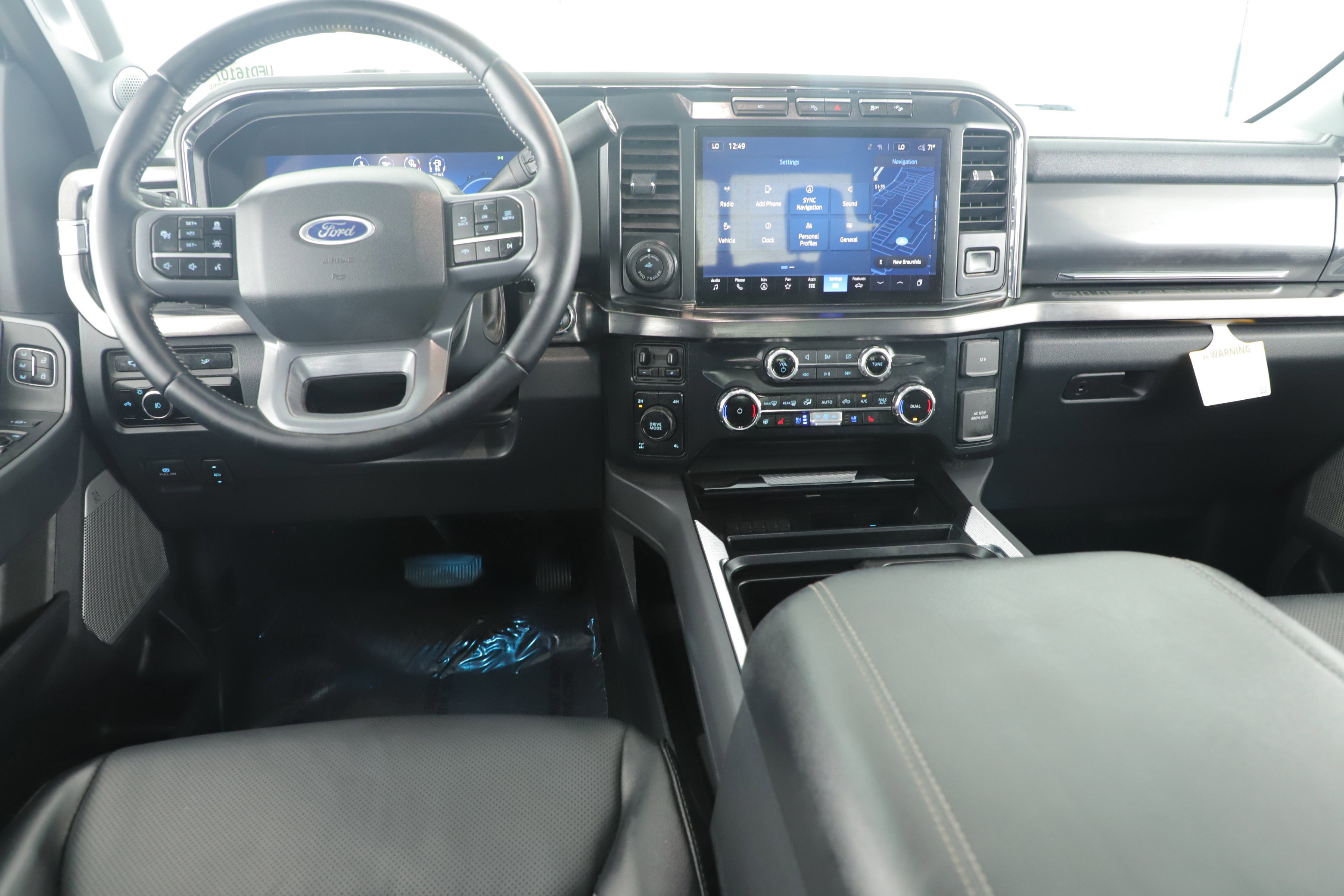 Certified 2024 Ford F350 Lariat w/ Lariat Ultimate Package image 19