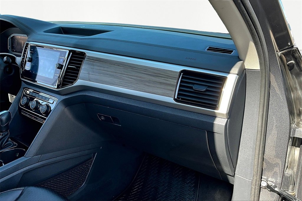 Used 2023 Volkswagen Atlas SEL image 17