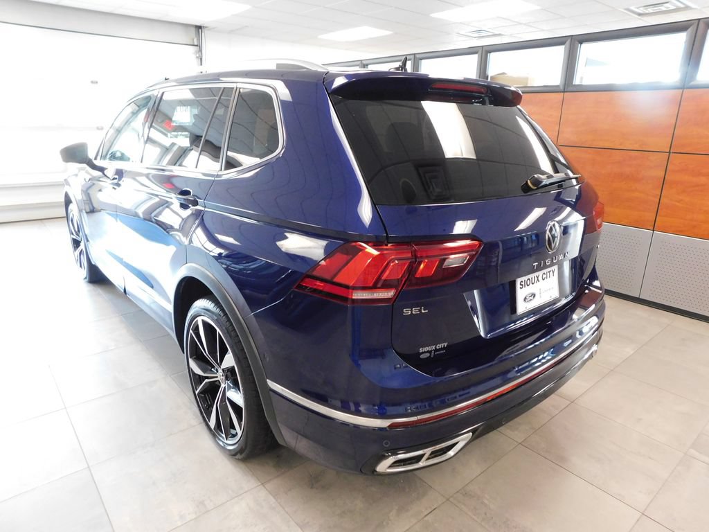 Used 2022 Volkswagen Tiguan SEL R-Line AWD/4WD image 7