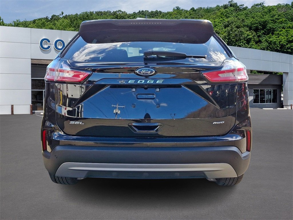 Certified 2022 Ford Edge SEL w/ Convenience Package image 3