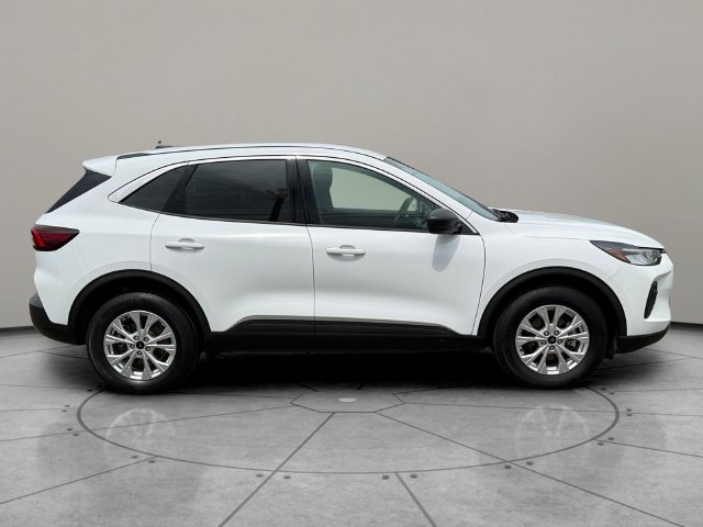Certified 2023 Ford Escape Active AWD/4WD image 12
