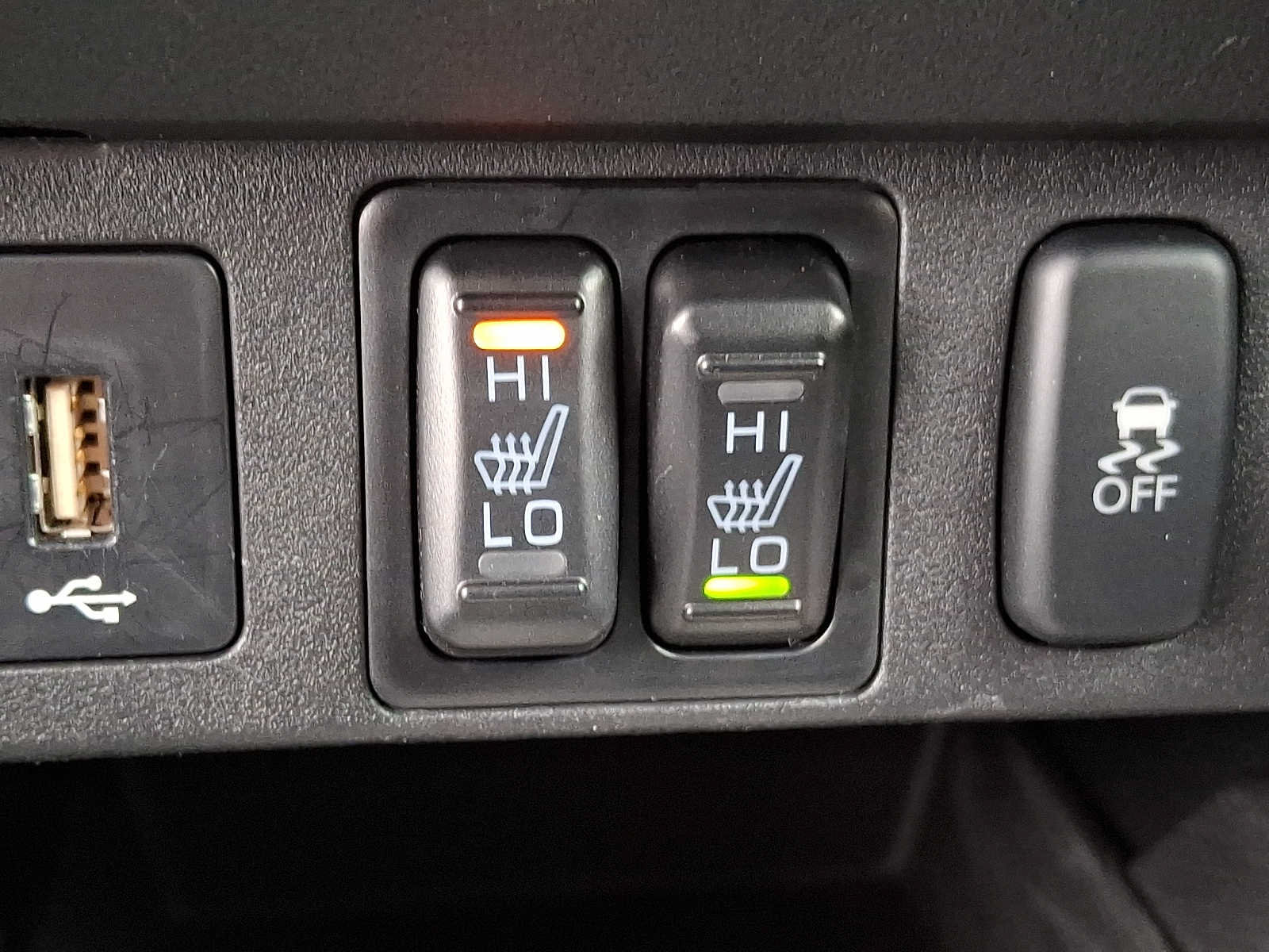 Used 2025 Mitsubishi Outlander Sport LE AWD/4WD image 23