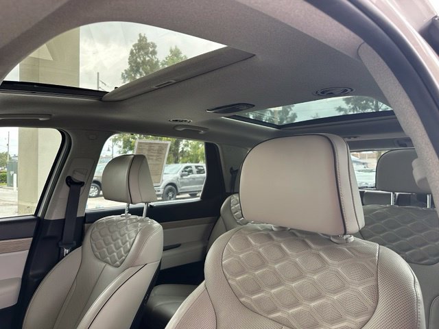 Used 2021 Hyundai Palisade Limited FWD image 2